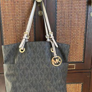 Michael Kors Jet set tote
